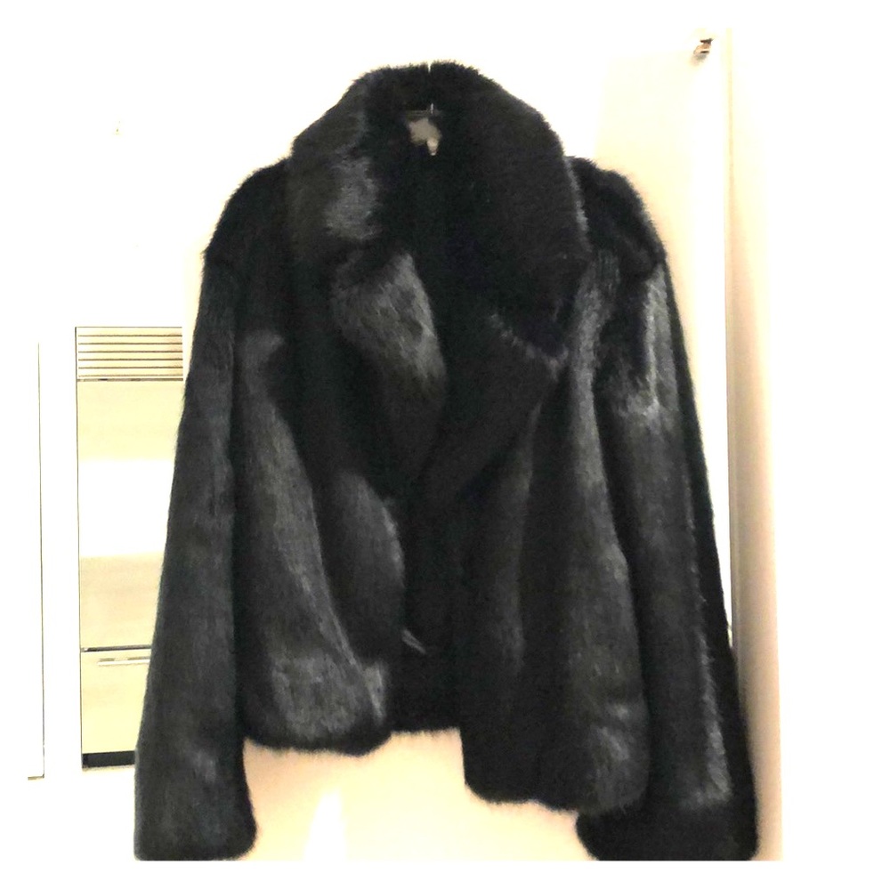 Brand new Faux fur Nili Lotan black waist coat